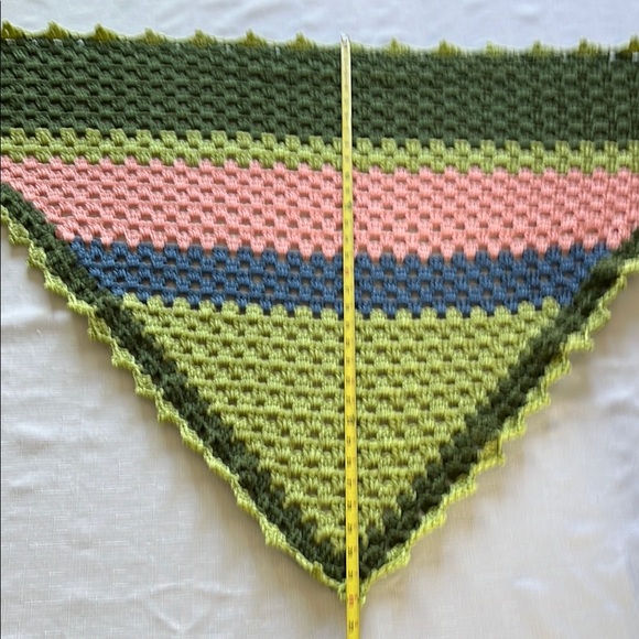 Crochet Shawl multicolorlor - Picture 4 of 7